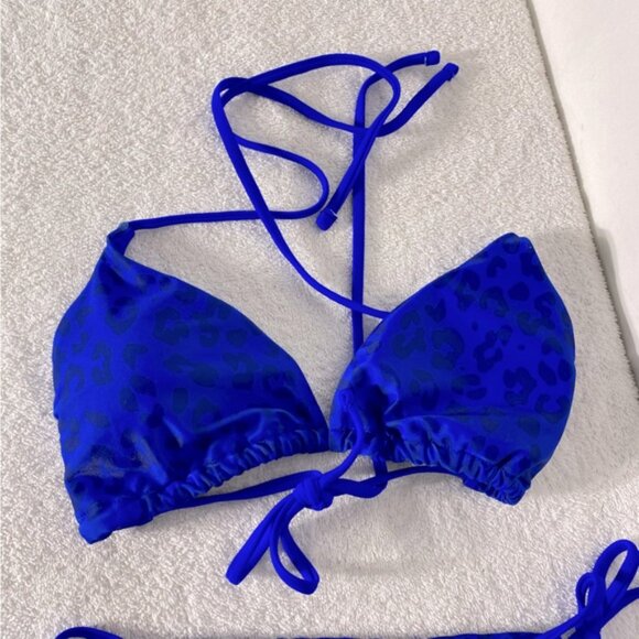 5/$25 Blue Leopard Print String Bikini Set M - Picture 9 of 12